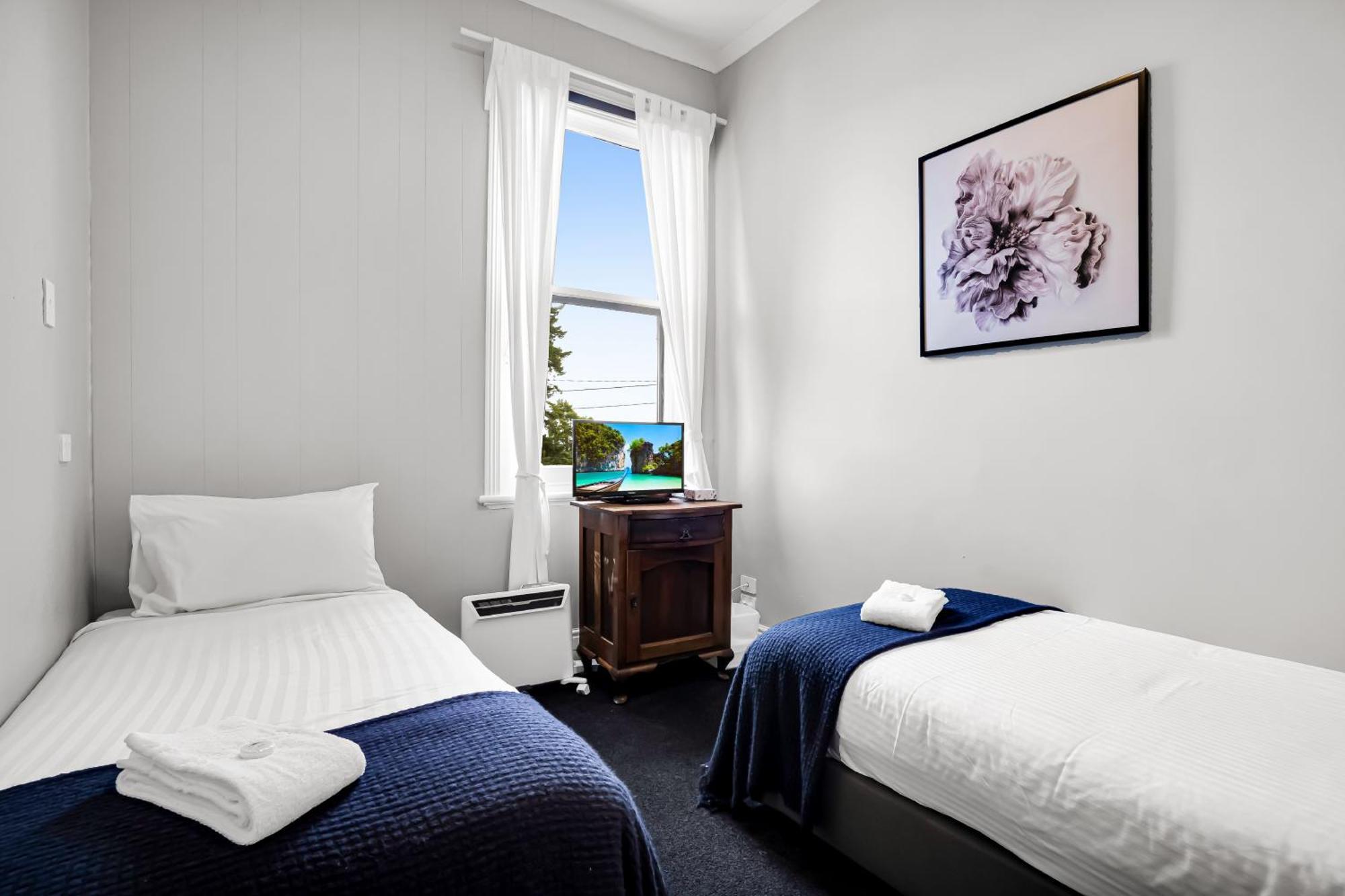 Bischoff Hotel Waratah Bagian luar foto
