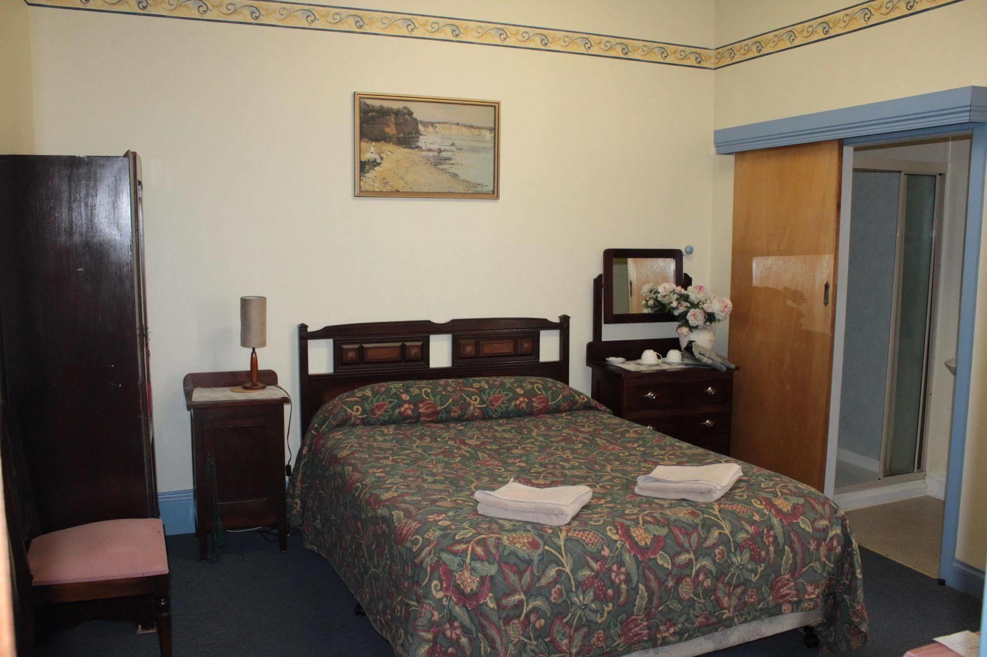 Bischoff Hotel Waratah Bagian luar foto