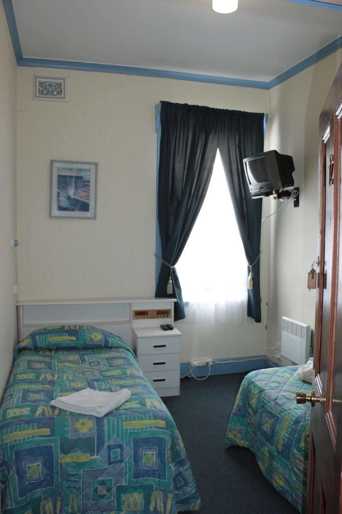 Bischoff Hotel Waratah Bagian luar foto