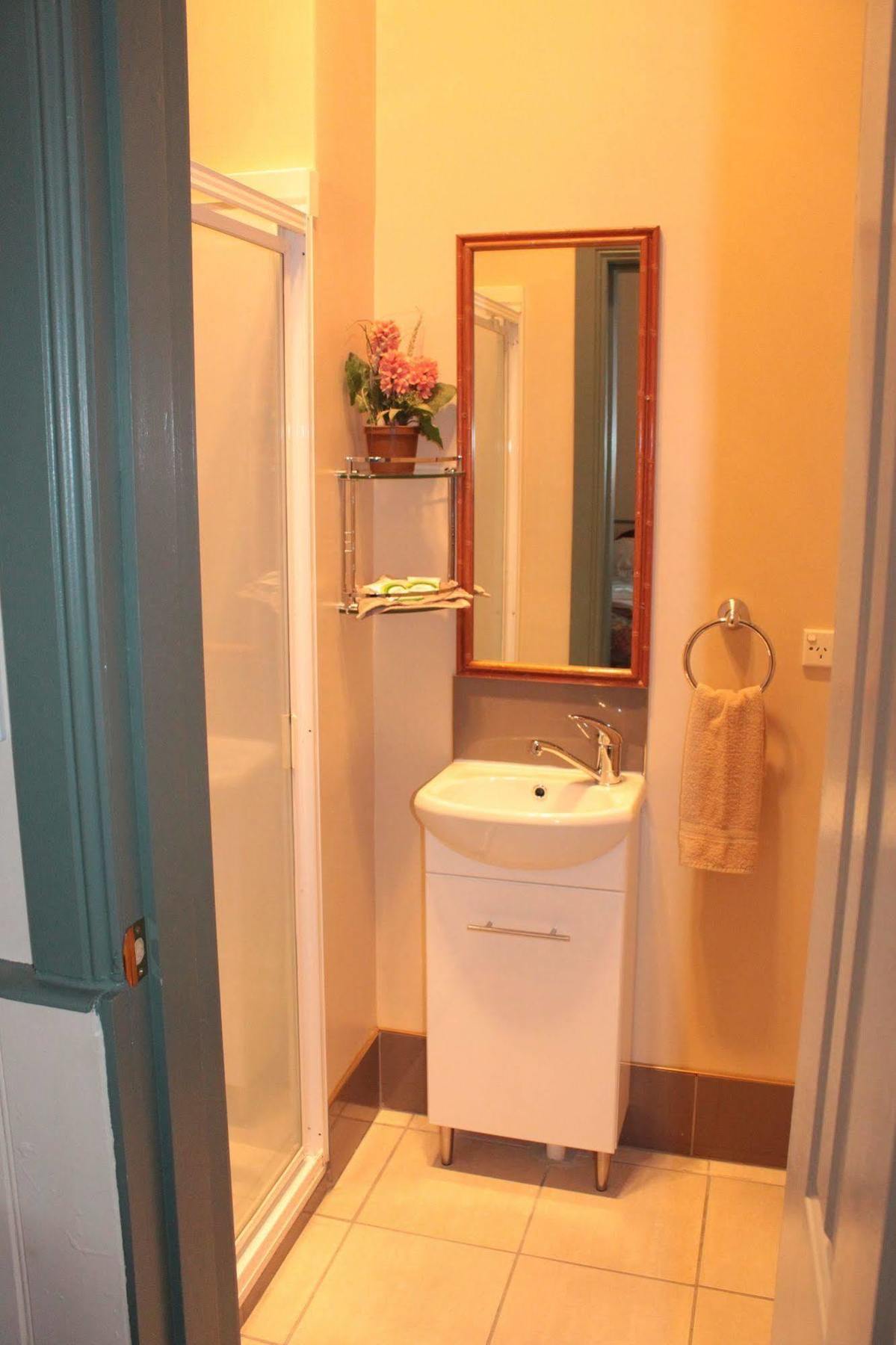 Bischoff Hotel Waratah Bagian luar foto