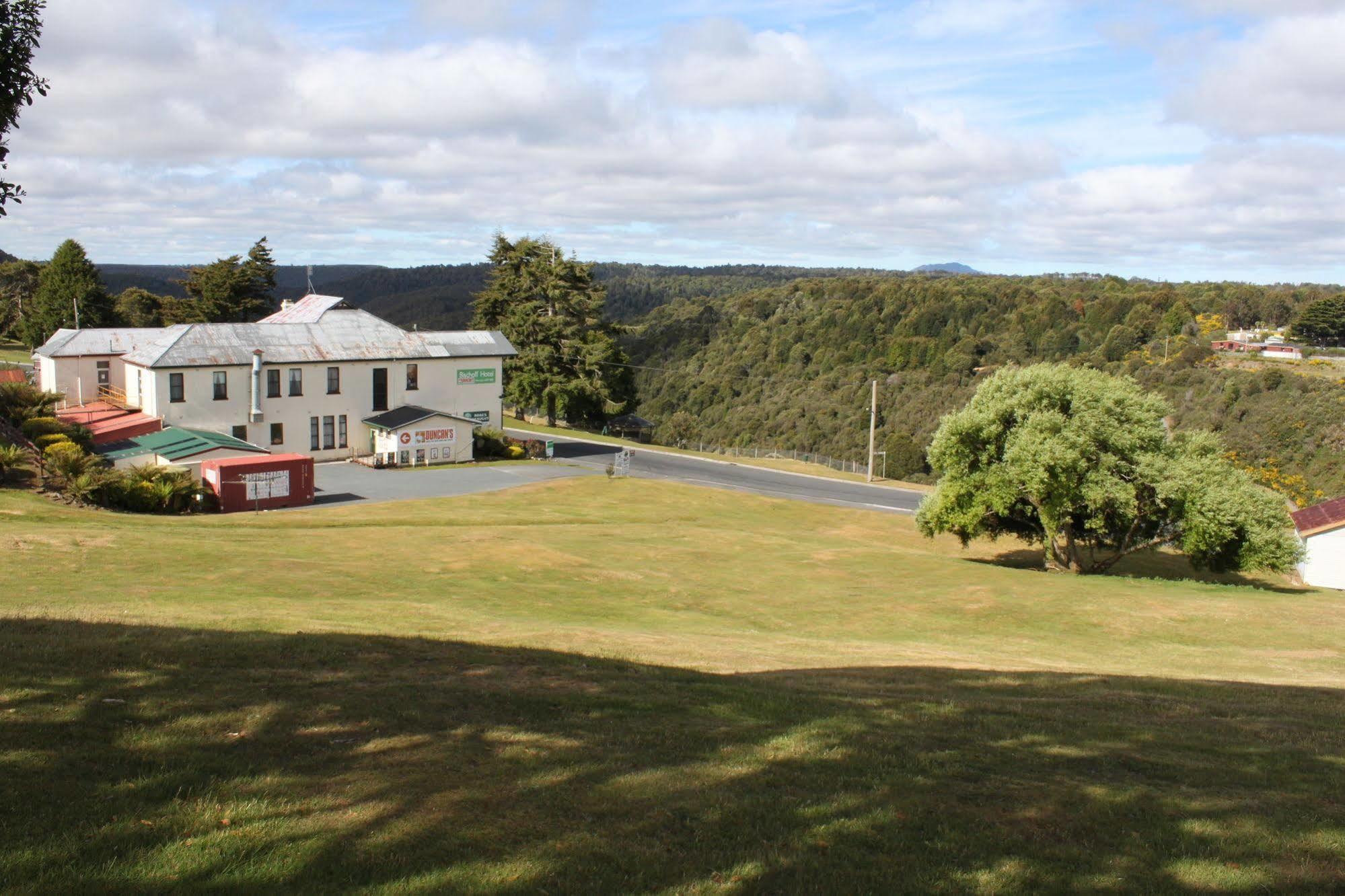 Bischoff Hotel Waratah Bagian luar foto